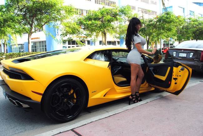 Suhaila Hard Lamborghini