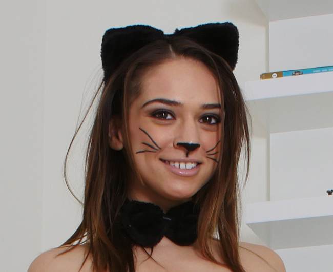 Sara Luvv